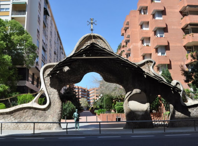 Gaudi Photo Album