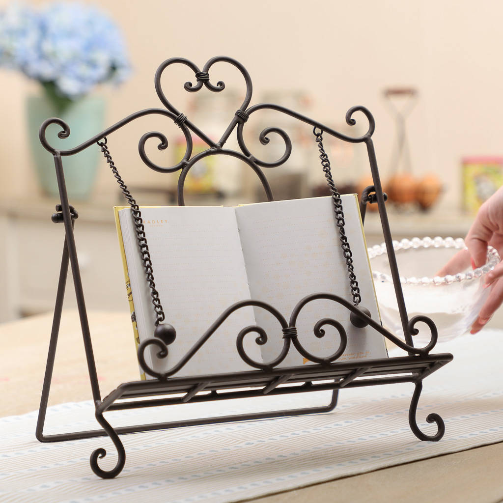home decor accessories for book lovers